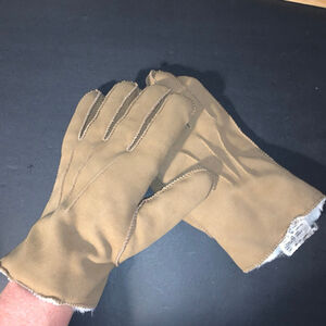 Women's Unbranded Tan & White Faux Suede Gloves One Size